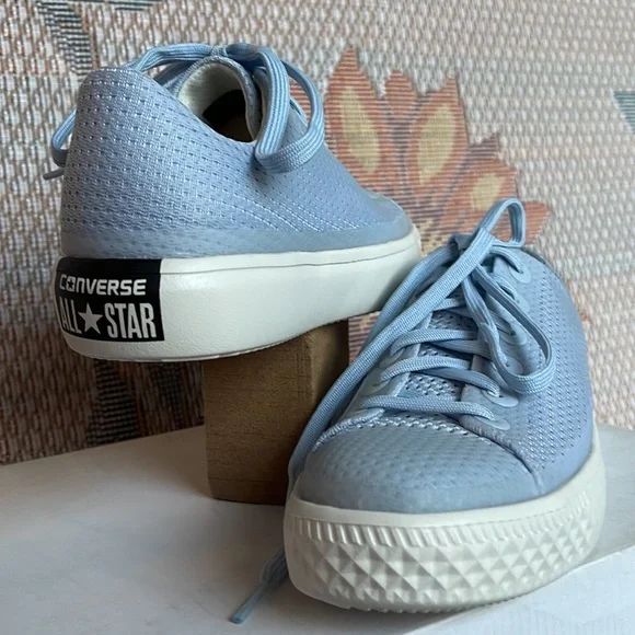 Converse WMNS 156650C
CTAS MODERN OX Chuck Taylor All Star 
PORPOISE/EGRET/EGRET - Picture 10 of 16